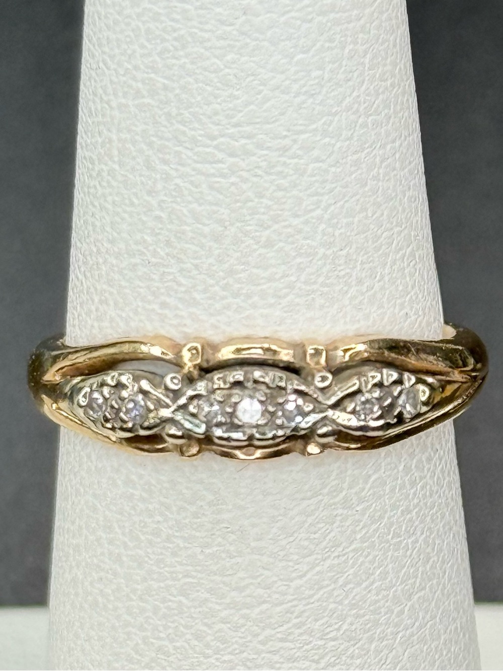 365307 14k yg Elegant Gold and Diamond Ring